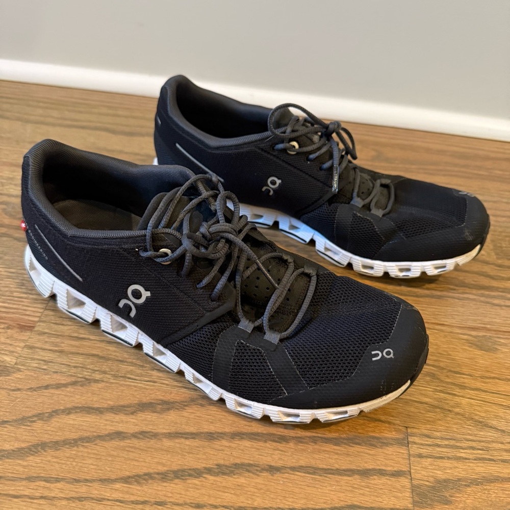 On Running Men's Black and White Athletic Shoes